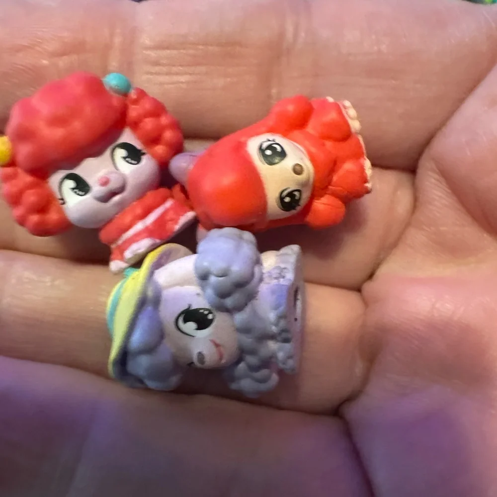 Mini figures squinkies, shopkins, misc